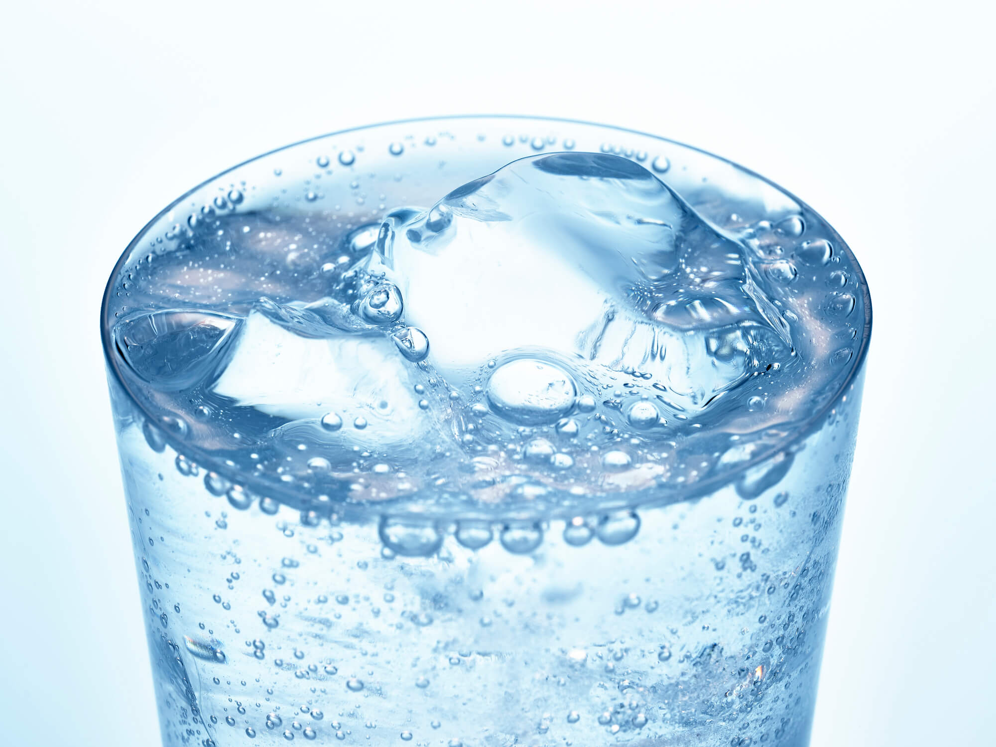 炭酸水のデメリットを知りたい 歯に与える影響についてご紹介 歯のアンテナ